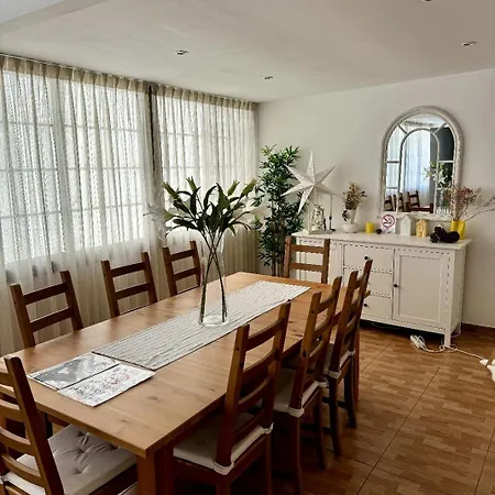 Precioso Con Terraza En Piso Superior لوس رياليخوس